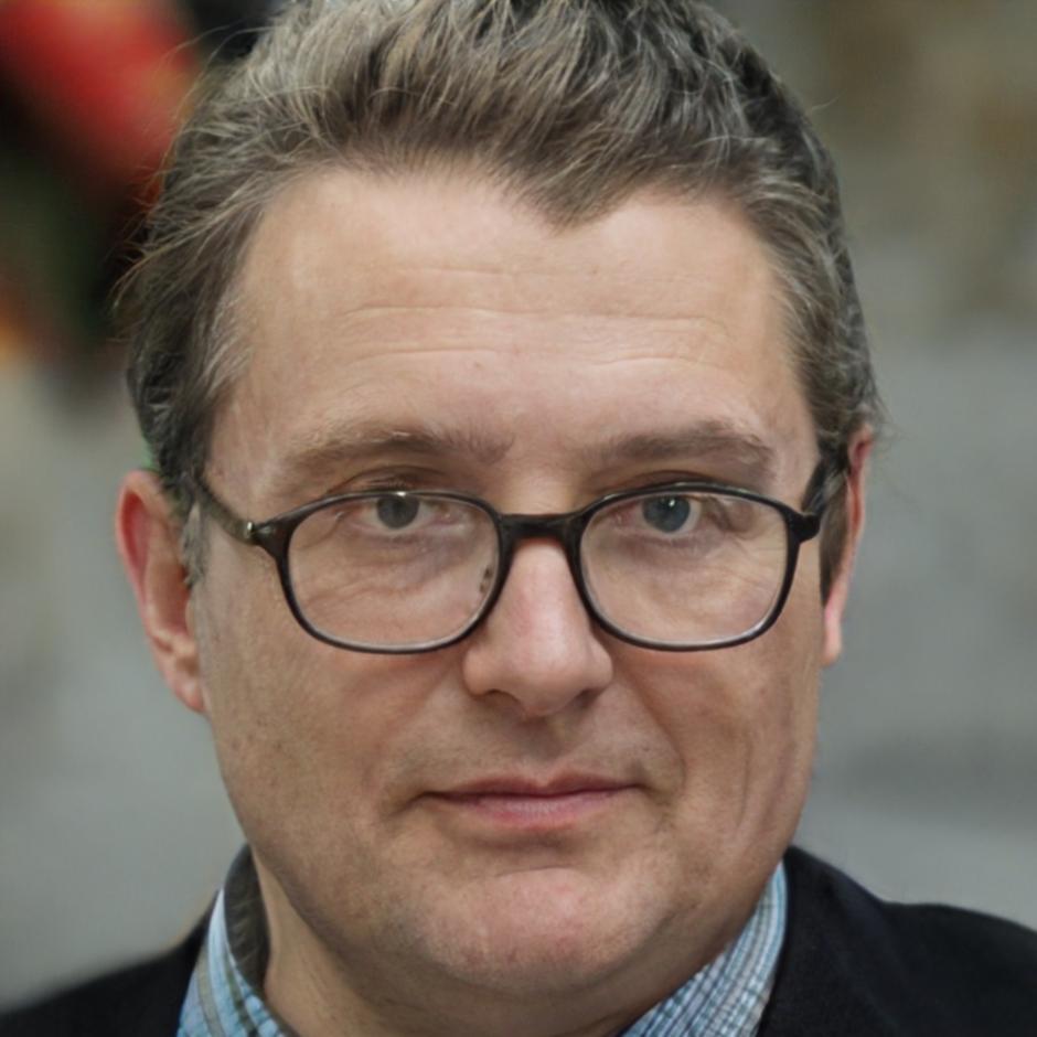Portrait von Finanzexperte Klaus Hartmann